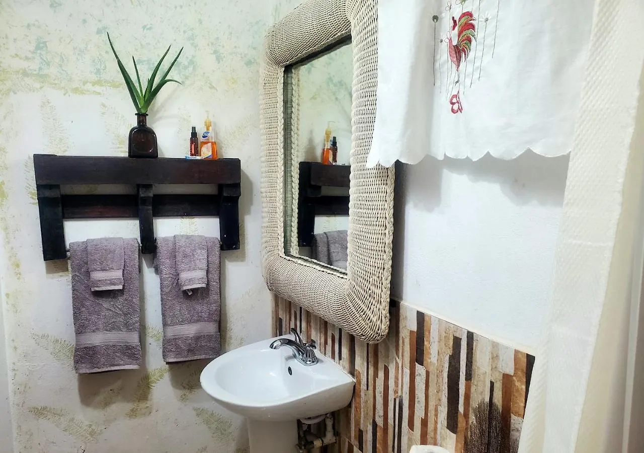 Sunbreeze Ocho Rios - A Spacious, Homely Apartment Jamaica