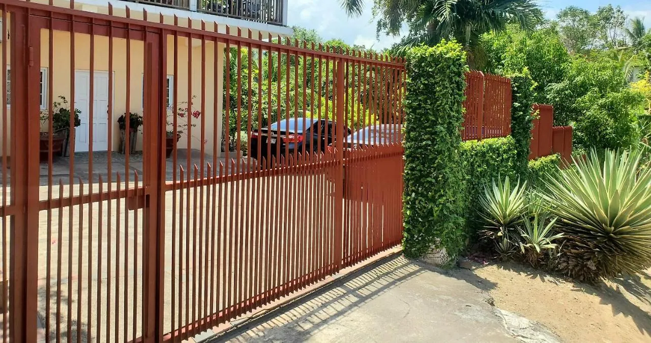 Sunbreeze Ocho Rios - A Spacious, Homely Apartment