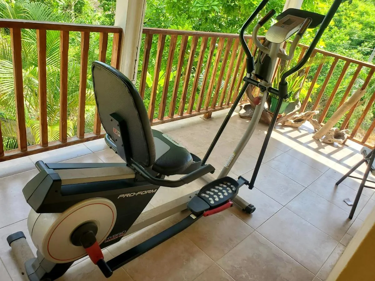 Sunbreeze Ocho Rios - A Spacious, Homely Apartment